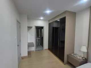 Condo en alquiler de 2 habitaciones en Bang Kapi, Bangkok