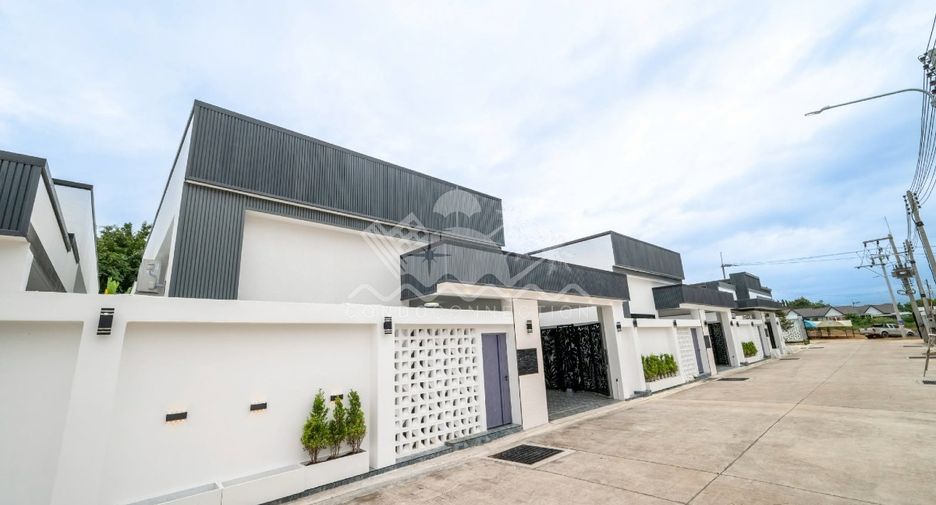 For rent and for sale 3 bedrooms house in Bang Lamung, Chonburi