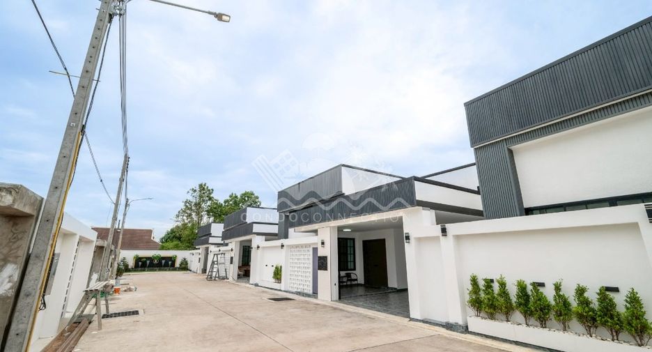 For rent and for sale 3 bedrooms house in Bang Lamung, Chonburi