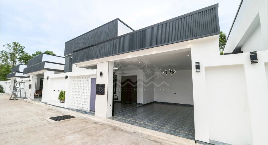 For rent and for sale 3 bedrooms house in Bang Lamung, Chonburi