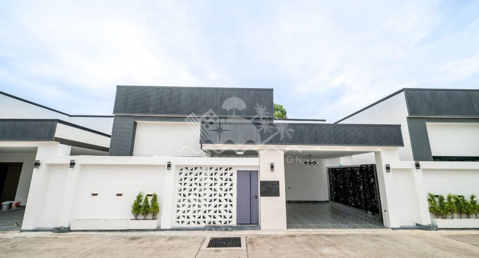 For rent and for sale 3 bedrooms house in Bang Lamung, Chonburi