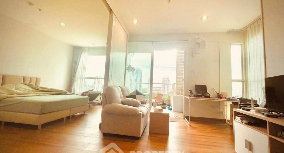 Wohnung zum Kauf mit 1 Zimmer in Khlong San, Bangkok