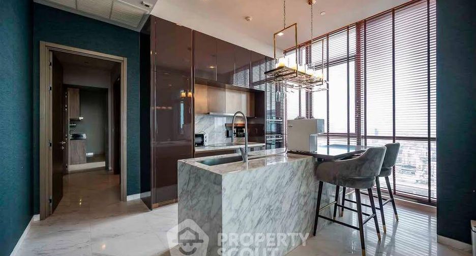 For sale 3 bedrooms condo in Watthana, Bangkok