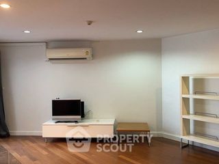 For rent 2 bedrooms condo in Yan Nawa, Bangkok