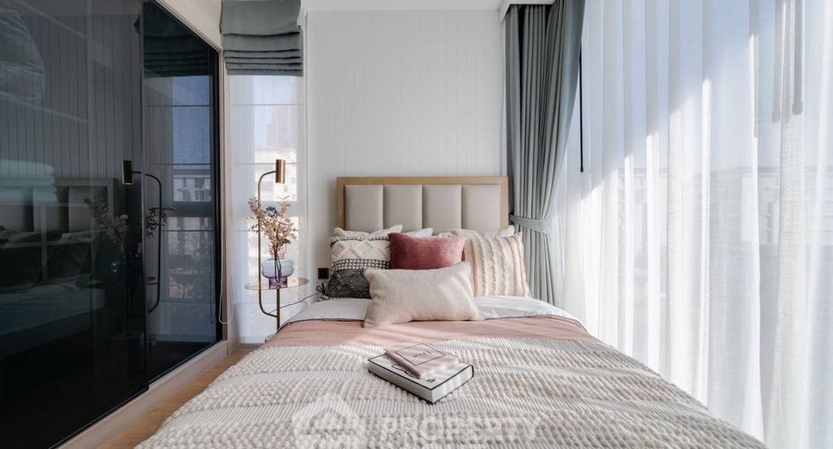 For sale 2 bedrooms condo in Watthana, Bangkok