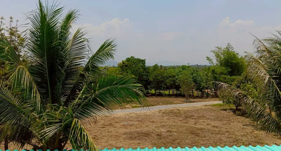 Casa en venta y en alquiler de 1 habitaciones en Pran Buri, Prachuap Khiri Khan