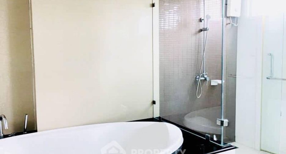 À vendre 3 chambres condo à Khlong Toei, Bangkok