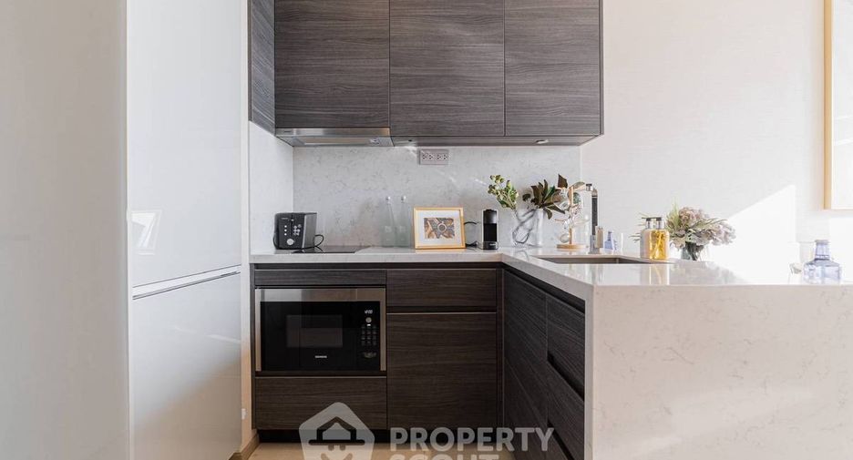 For rent and for sale 1 bed condo in Watthana, Bangkok