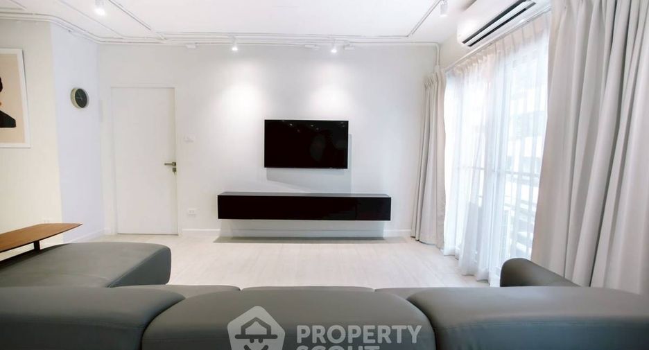 For sale 2 bedrooms condo in Pathum Wan, Bangkok