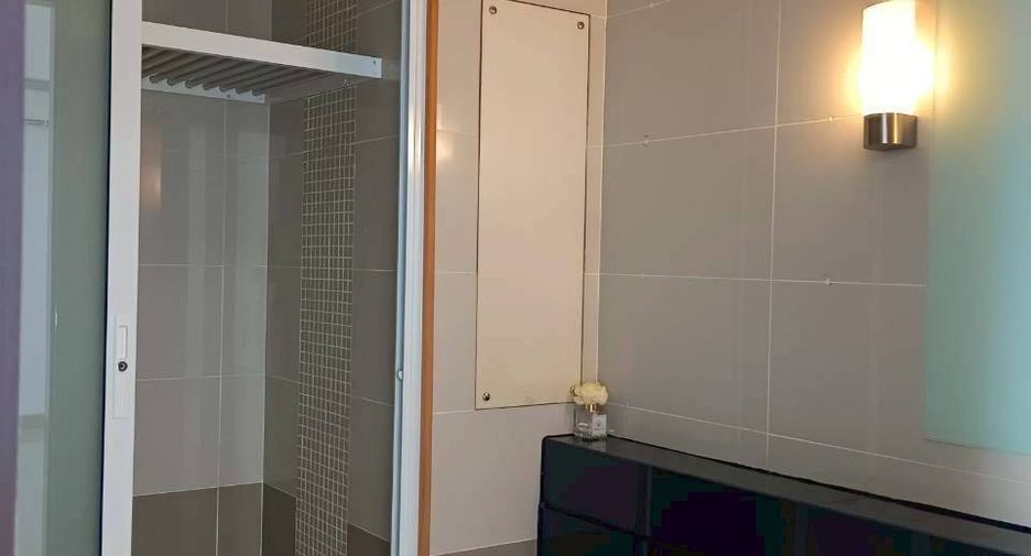 For sale 2 bedrooms condo in Bang Kho Laem, Bangkok