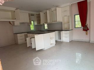 For sale 3 bedrooms villa in Bang Saray, Pattaya