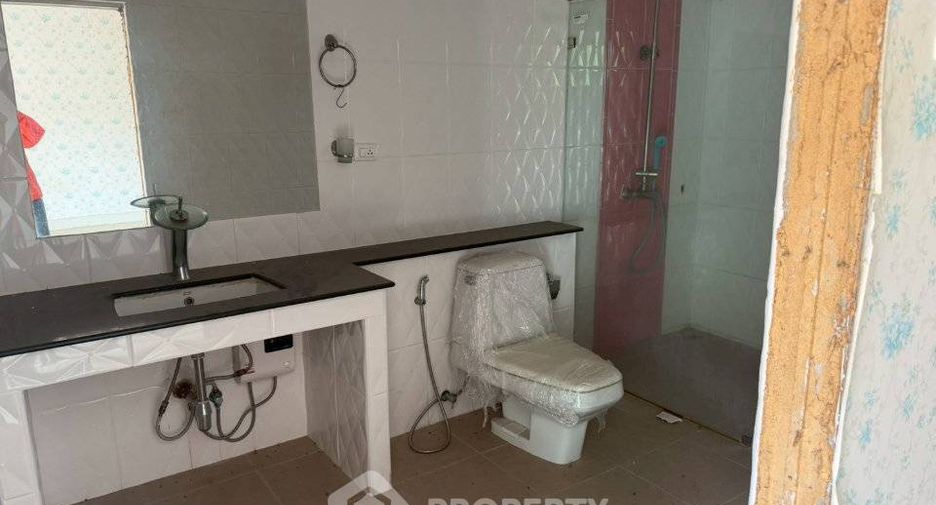 For sale 3 bedrooms villa in Bang Saray, Pattaya