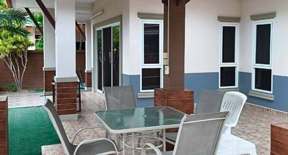 Villa zum Kauf mit 2 Zimmer in Huay Yai, Pattaya