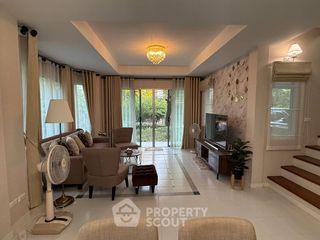 Haus zum Kauf mit 3 Zimmer in Lat Krabang, Bangkok