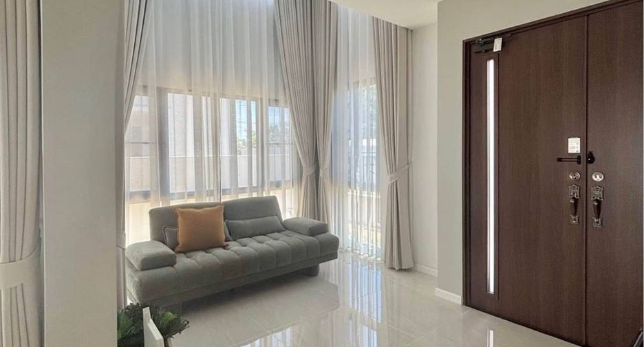 For rent and for sale 4 bedrooms house in Bang Lamung, Chonburi