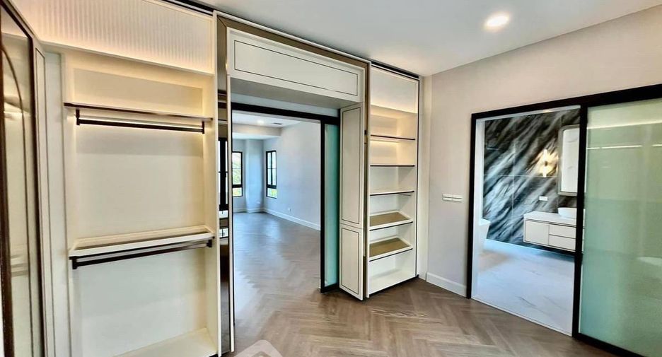 Casa en venta de 5 habitaciones en Saphan Sung, Bangkok