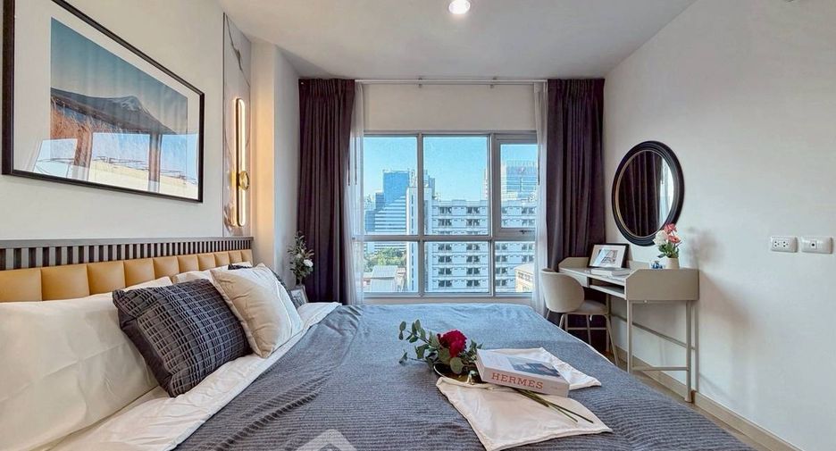 For sale 1 bed condo in Khlong Toei, Bangkok