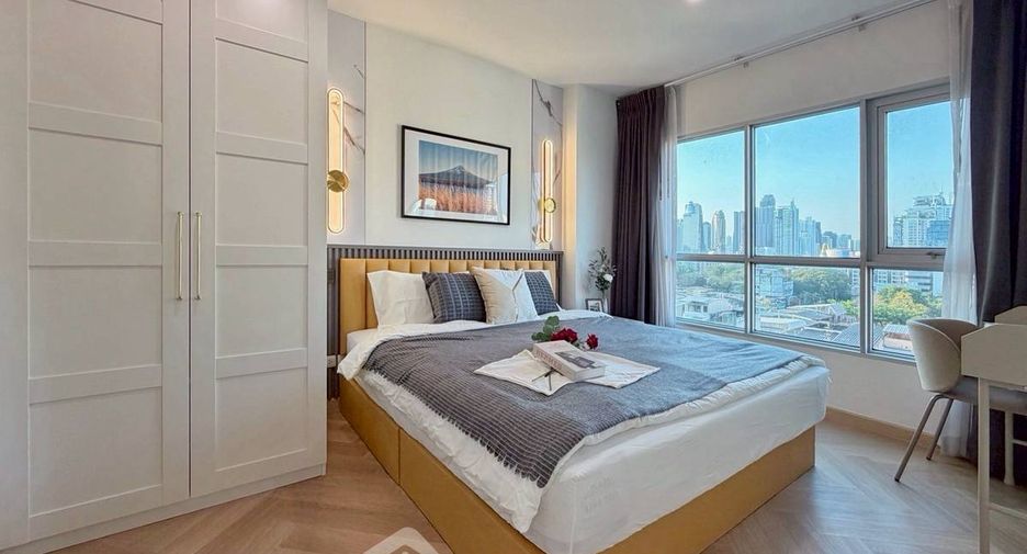 For sale 1 bed condo in Khlong Toei, Bangkok