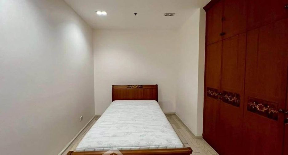 For rent and for sale 2 bedrooms condo in Watthana, Bangkok