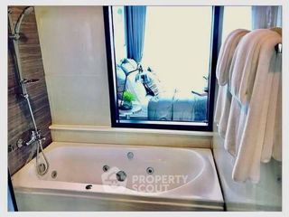 For sale 1 bed condo in Si Racha, Chonburi