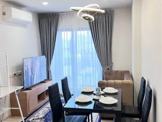 Condo en alquiler de 2 habitaciones en Din Daeng, Bangkok