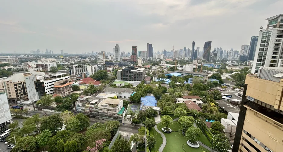 For rent 1 bed condo in Khlong Toei, Bangkok