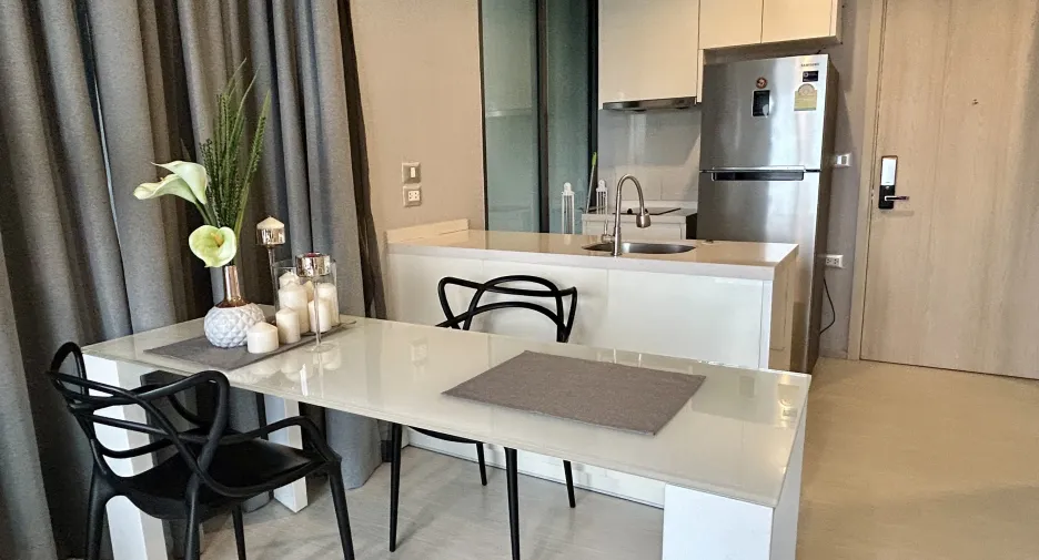For rent 1 bed condo in Khlong Toei, Bangkok