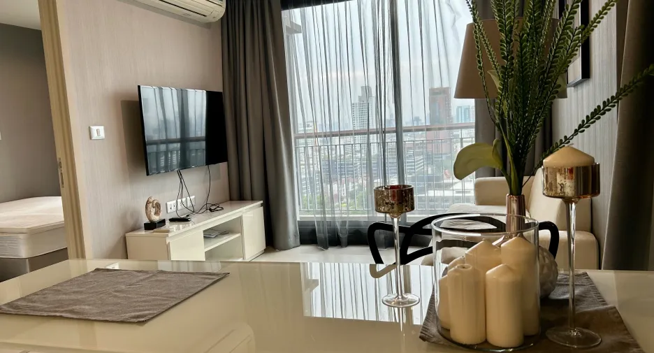 For rent 1 bed condo in Khlong Toei, Bangkok
