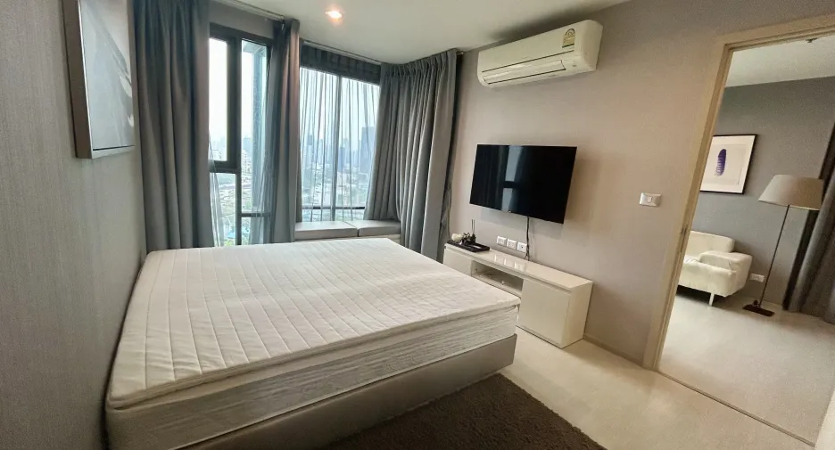 For rent 1 bed condo in Khlong Toei, Bangkok