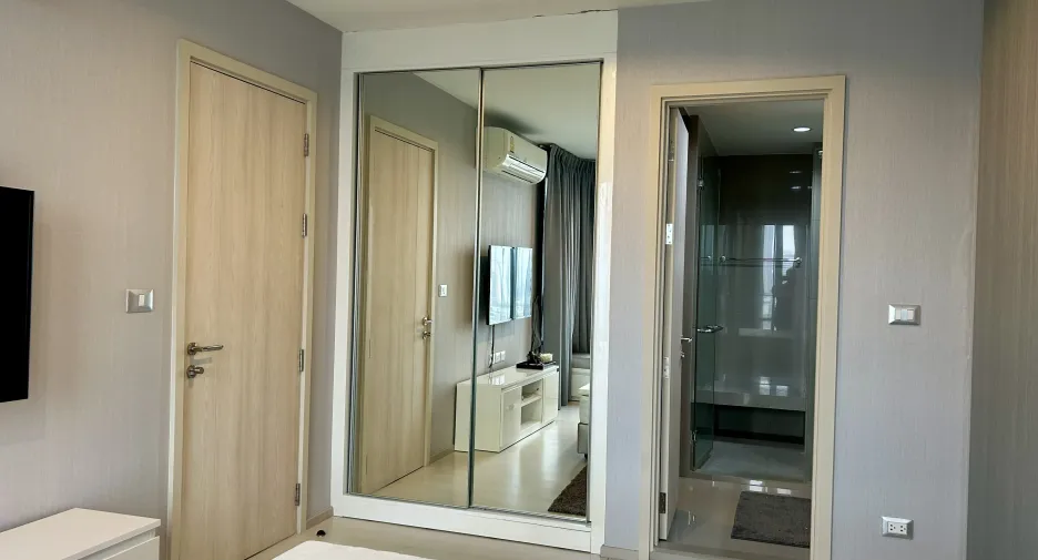For rent 1 bed condo in Khlong Toei, Bangkok