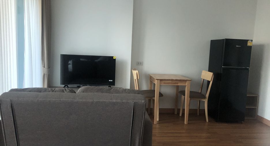 À vendre studio condo à Yan Nawa, Bangkok