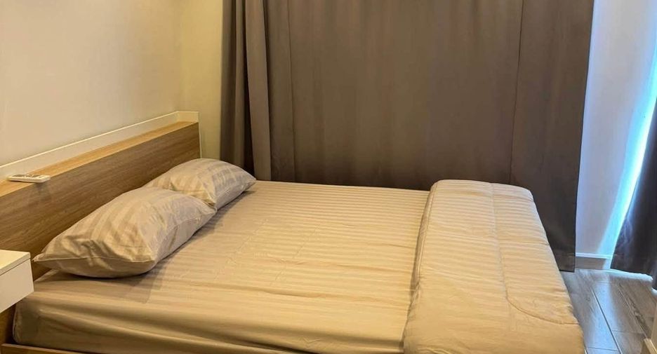 For rent 2 bedrooms condo in Khlong San, Bangkok