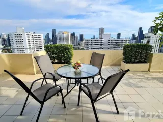 Apartamento en alquiler de 4 habitaciones en Watthana, Bangkok