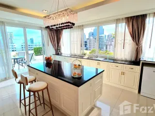 Apartamento en alquiler de 4 habitaciones en Watthana, Bangkok