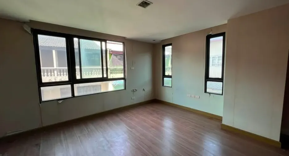 À vendre 2 chambres condo à Chatuchak, Bangkok