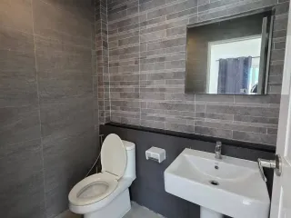 For rent 3 bedrooms townhouse in Lat Phrao, Bangkok