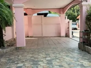 Casa en venta de 4 habitaciones en Thawi Watthana, Bangkok