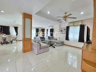 Haus zur Miete mit 3 Zimmer in Bang Lamung, Chonburi