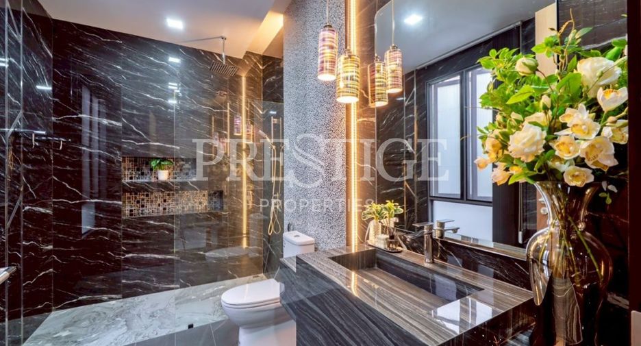 For sale 6 bedrooms house in Bang Lamung, Chonburi