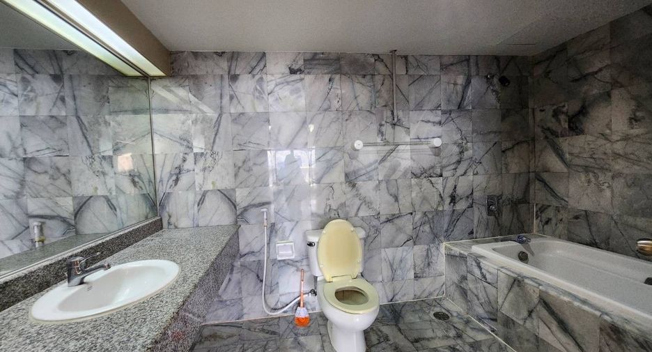 Wohnung zum Kauf und zur Miete mit 2 Zimmer in Bang Rak, Bangkok