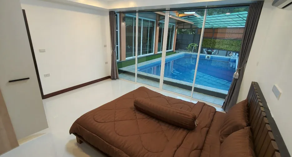 For rent 3 bedrooms villa in Mueang Phuket, Phuket
