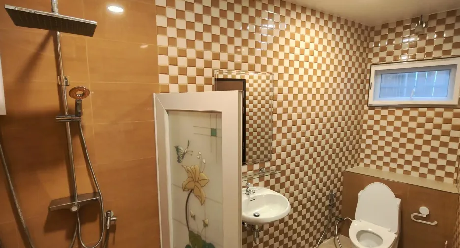 For rent 3 bedrooms villa in Mueang Phuket, Phuket