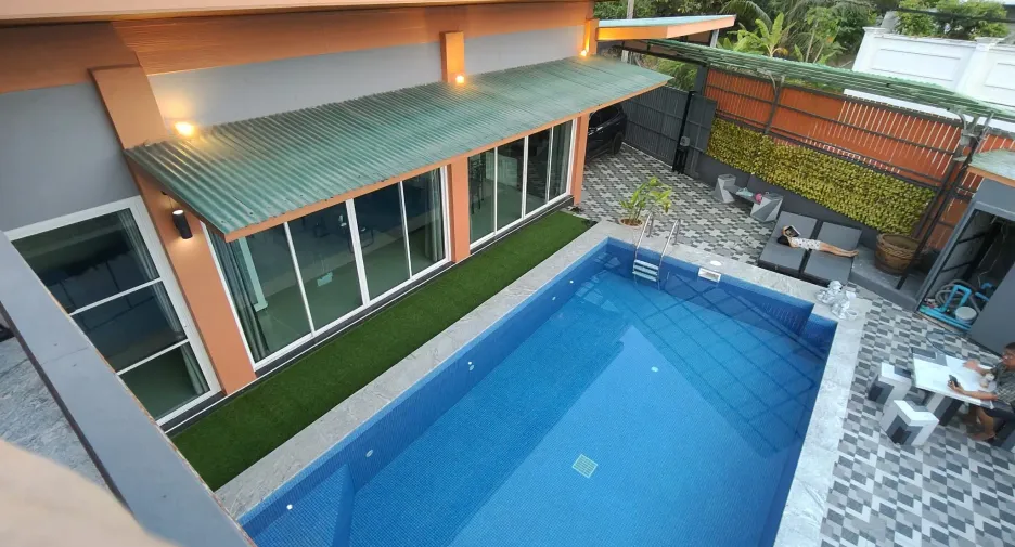 For rent 3 bedrooms villa in Mueang Phuket, Phuket