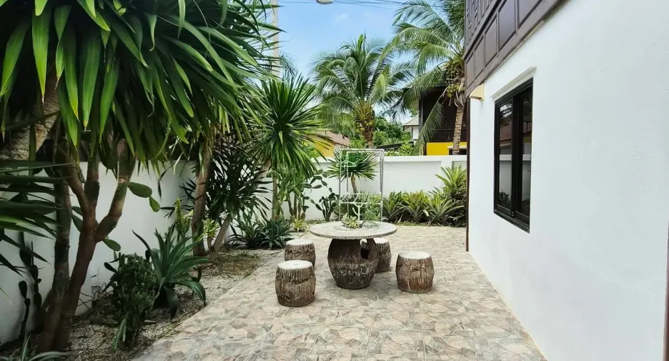 For rent 4 ベッドルーム villa in Huay Yai, Pattaya