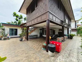 For rent 4 ベッドルーム villa in Bang Lamung, Chonburi