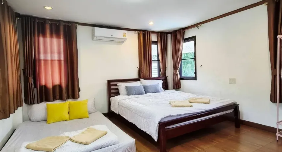 For rent 4 ベッドルーム villa in Huay Yai, Pattaya