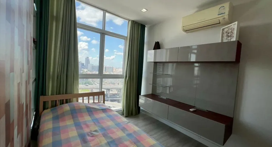 For rent 2 bedrooms condo in Bang Na, Bangkok
