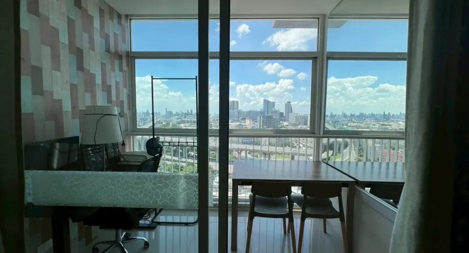 For rent 2 bedrooms condo in Bang Na, Bangkok
