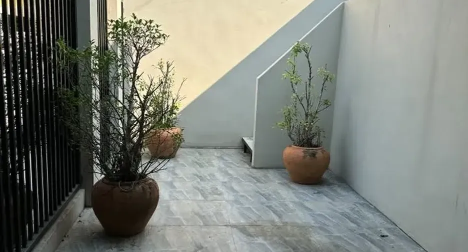 For sale 5 bedrooms house in Din Daeng, Bangkok