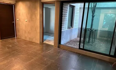 For sale 5 bedrooms house in Din Daeng, Bangkok